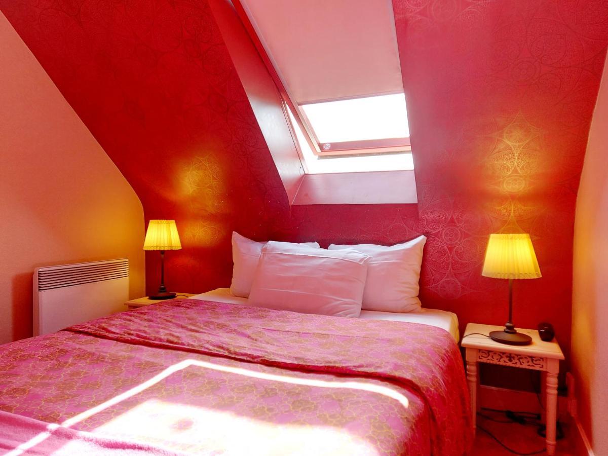 Hotel Mondial Тур Екстериор снимка