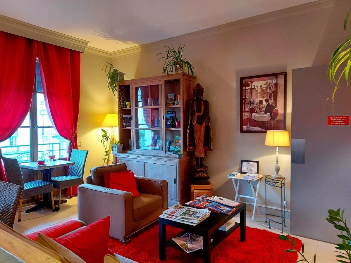 Hotel Mondial Тур Екстериор снимка