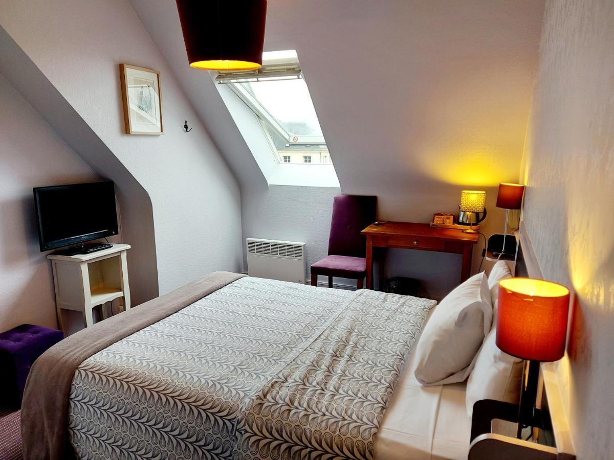 Hotel Mondial Тур Екстериор снимка