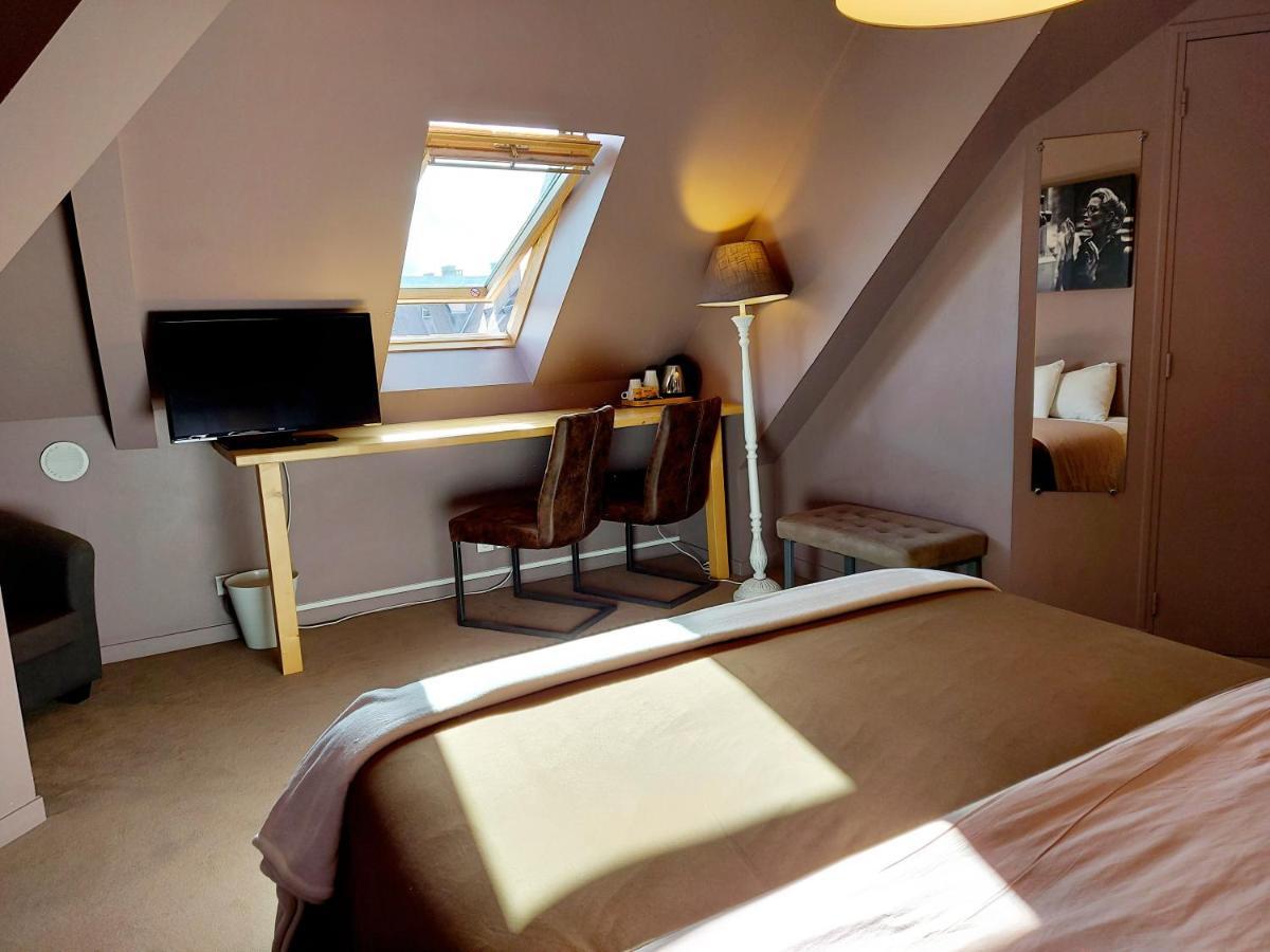 Hotel Mondial Тур Екстериор снимка
