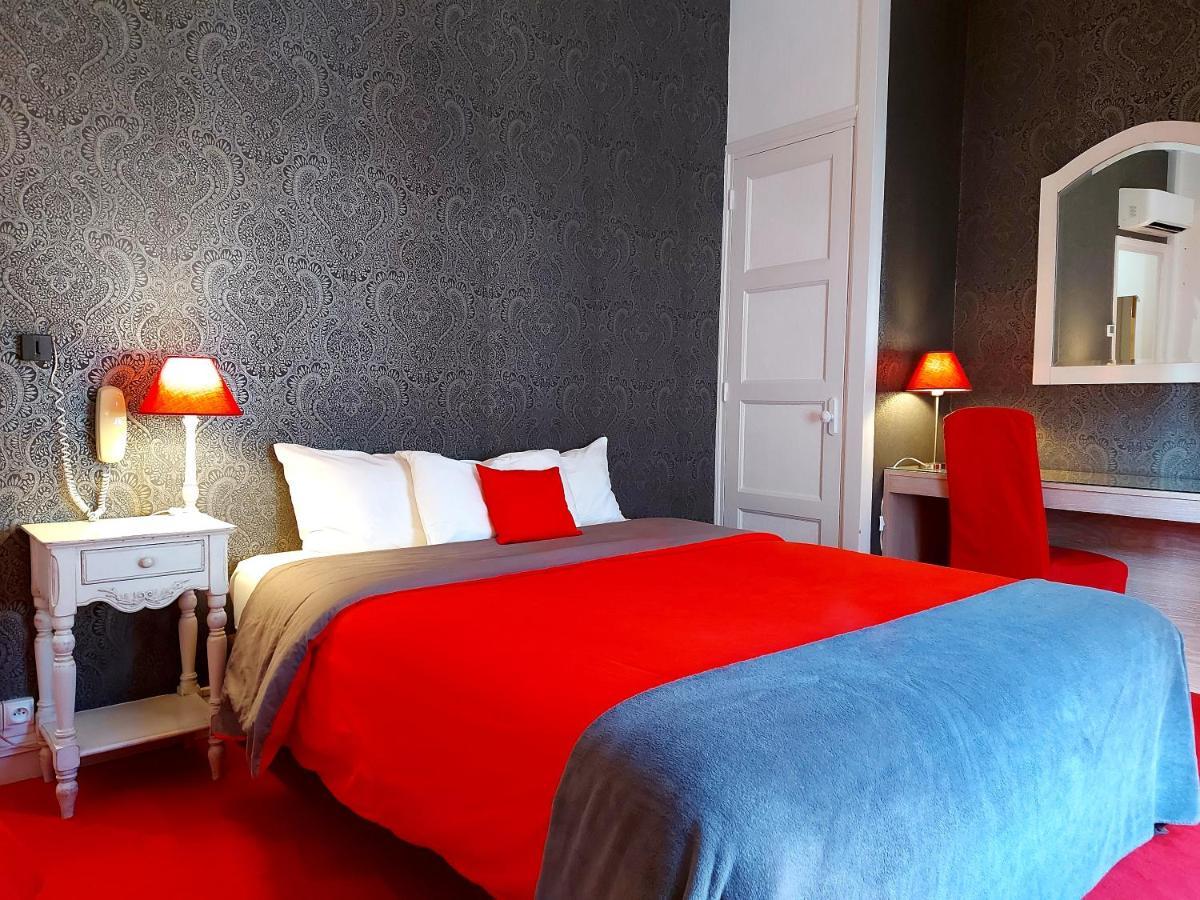 Hotel Mondial Тур Екстериор снимка