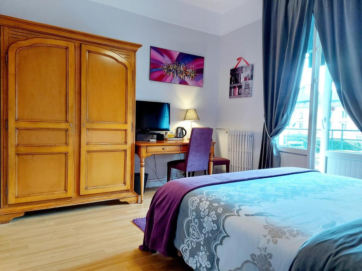 Hotel Mondial Тур Екстериор снимка