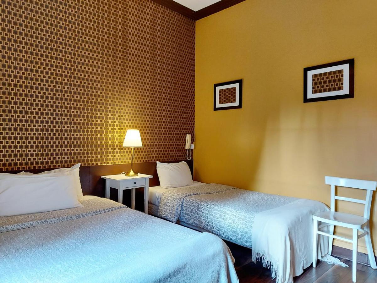 Hotel Mondial Тур Екстериор снимка