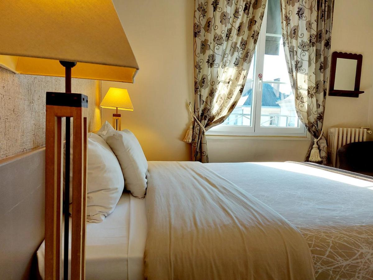 Hotel Mondial Тур Екстериор снимка
