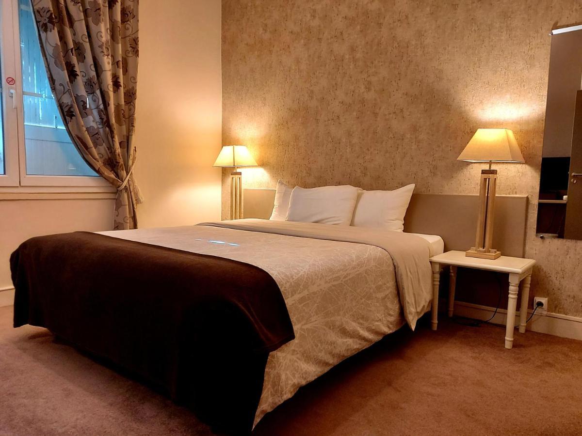Hotel Mondial Тур Екстериор снимка